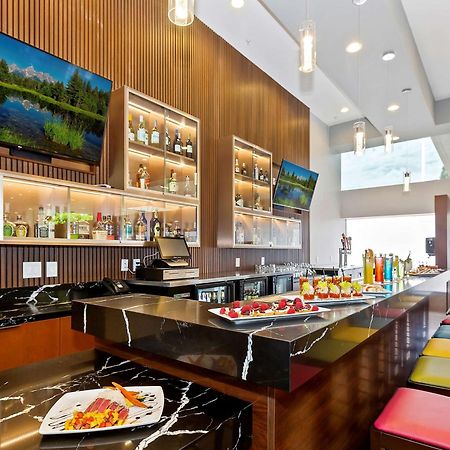 Hotel Doubletree By Hilton Whittier Esterno foto