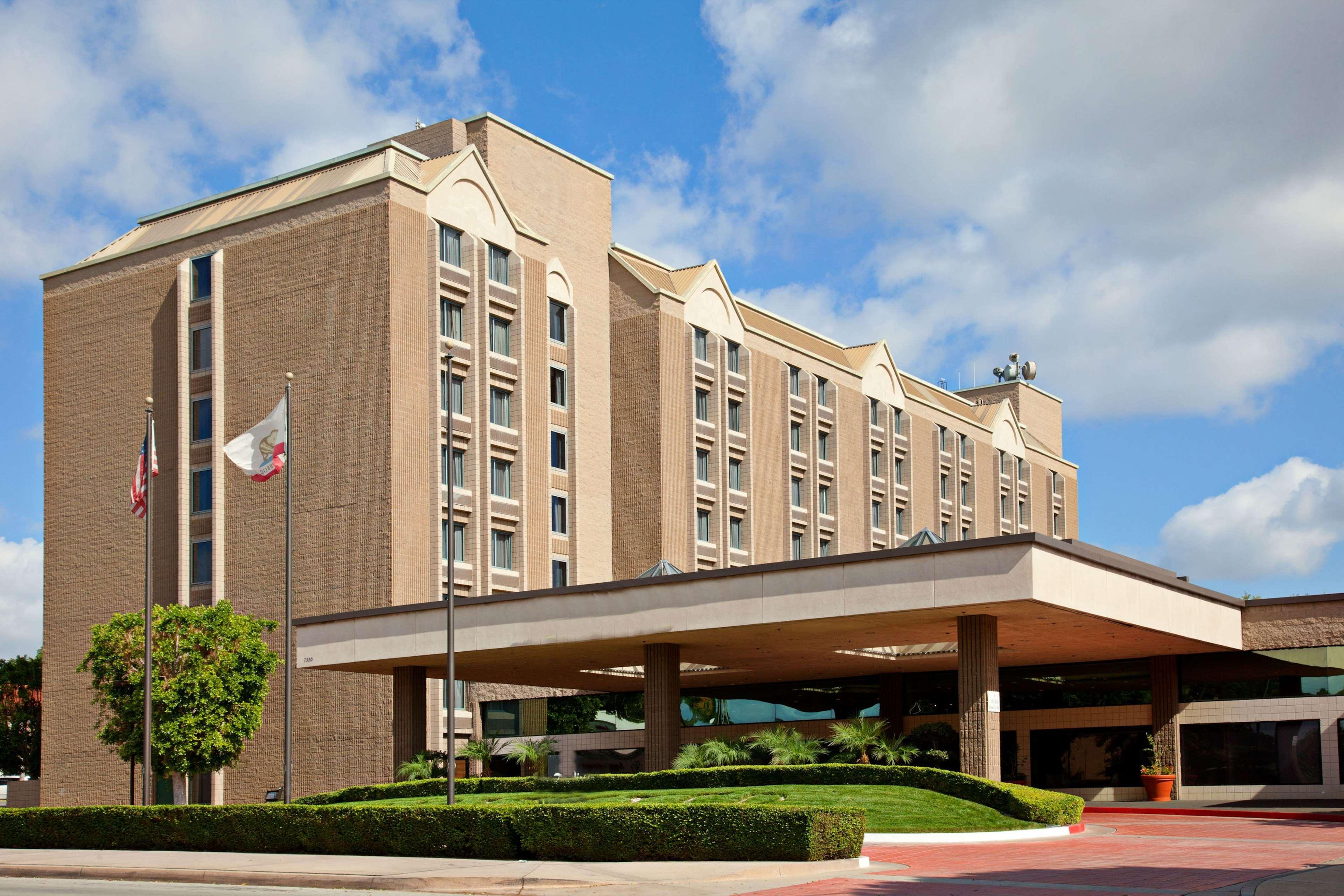 Hotel Doubletree By Hilton Whittier Esterno foto