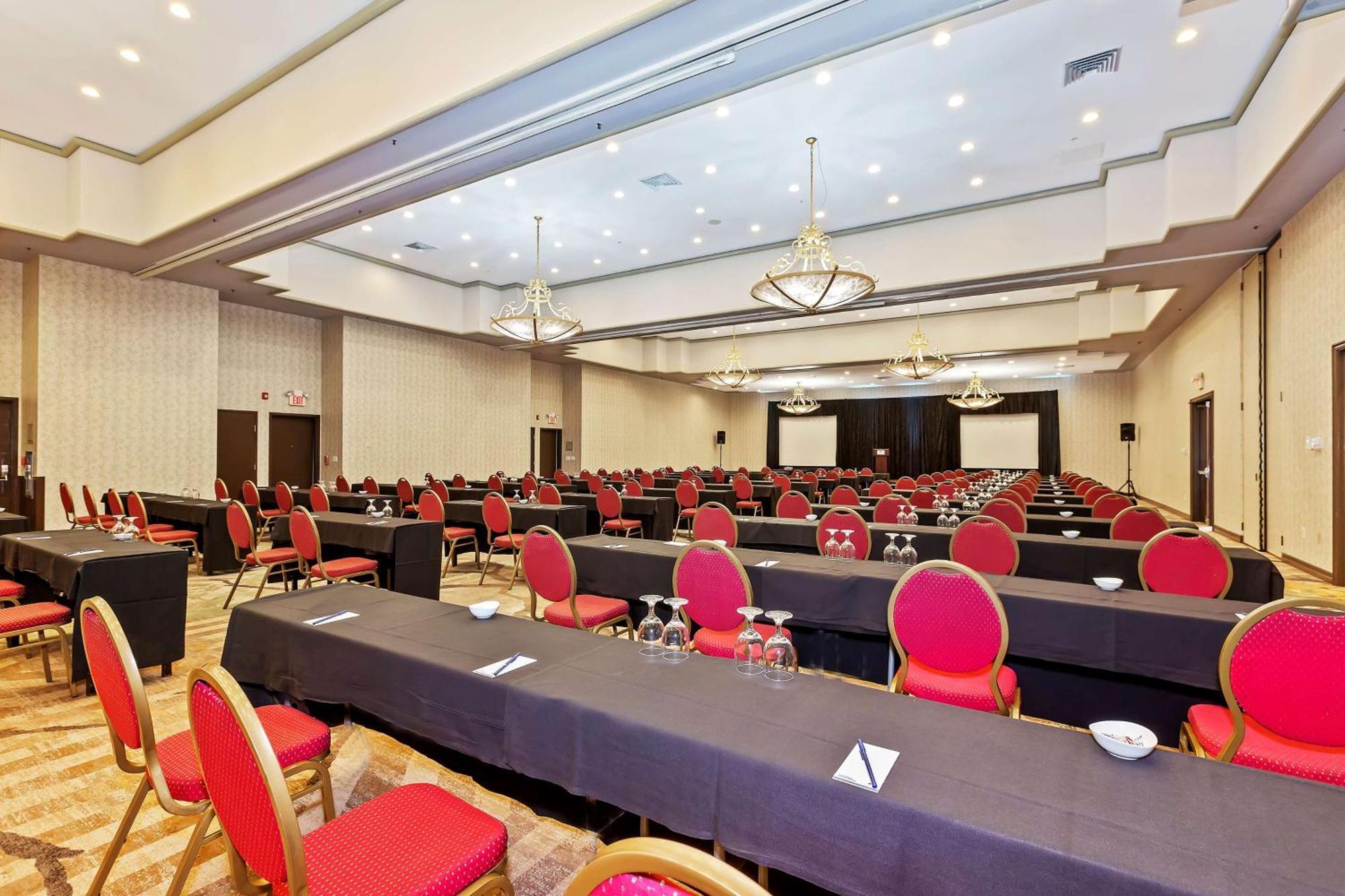 Hotel Doubletree By Hilton Whittier Esterno foto