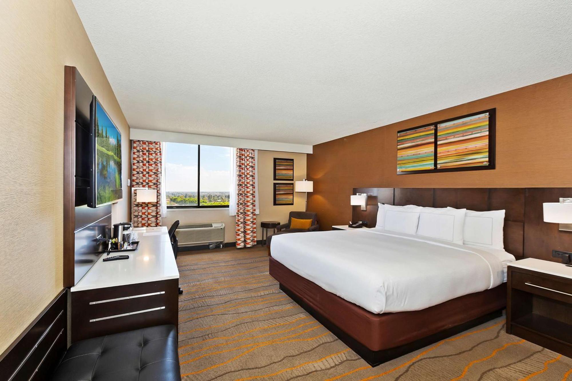 Hotel Doubletree By Hilton Whittier Esterno foto