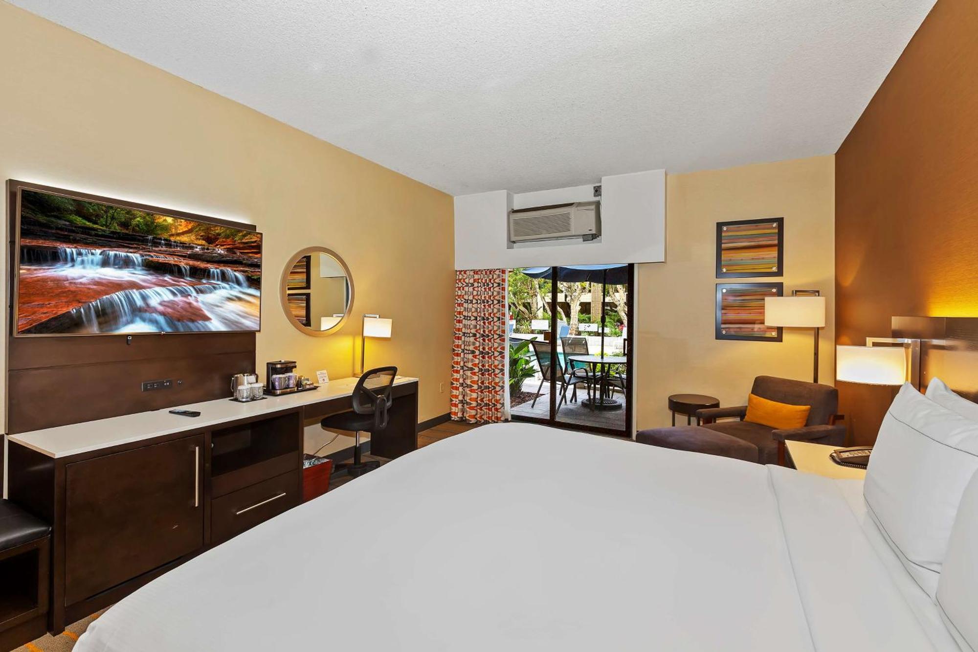 Hotel Doubletree By Hilton Whittier Esterno foto