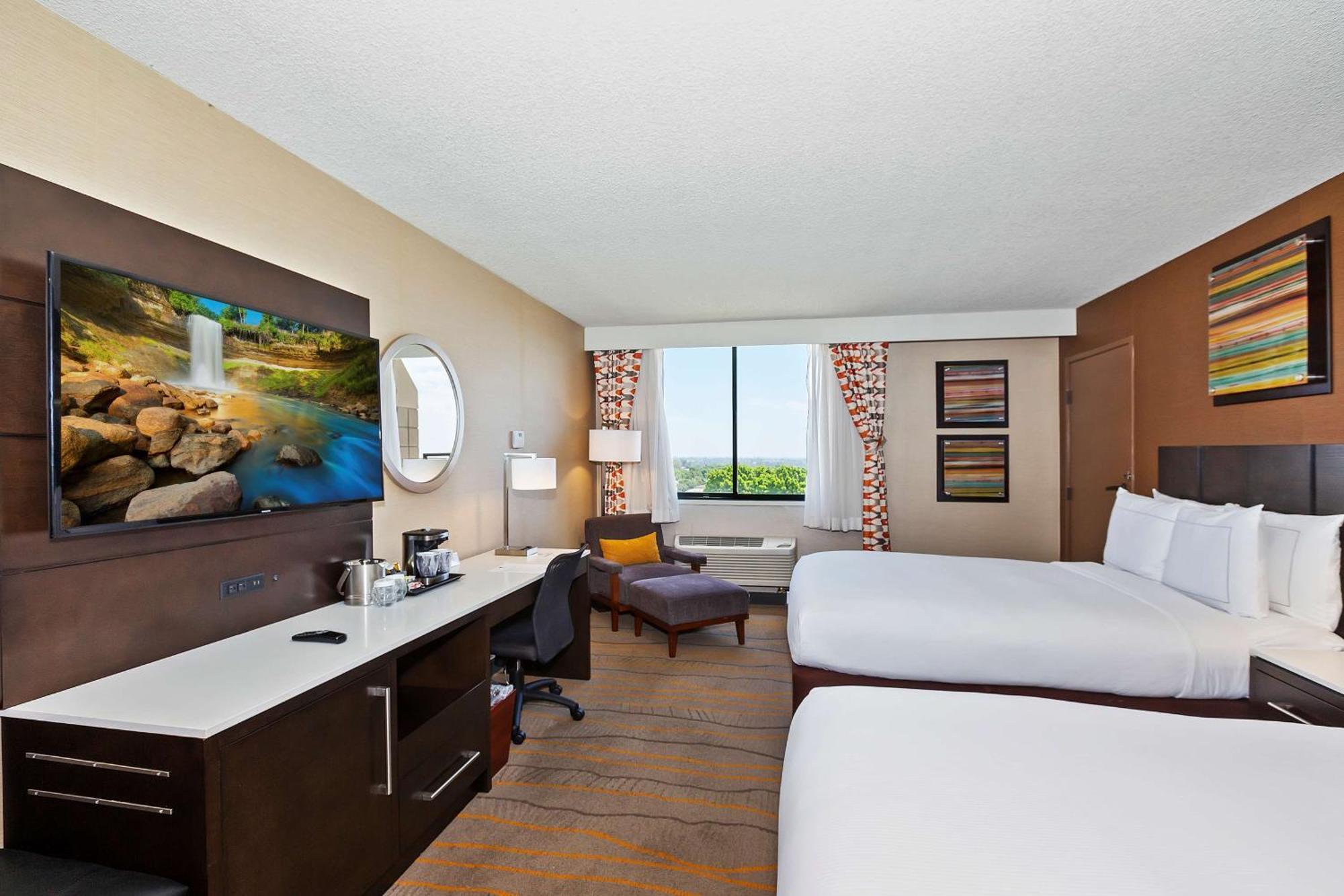Hotel Doubletree By Hilton Whittier Esterno foto