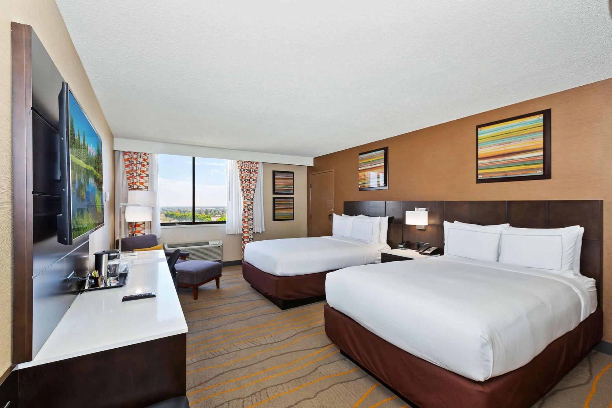Hotel Doubletree By Hilton Whittier Esterno foto