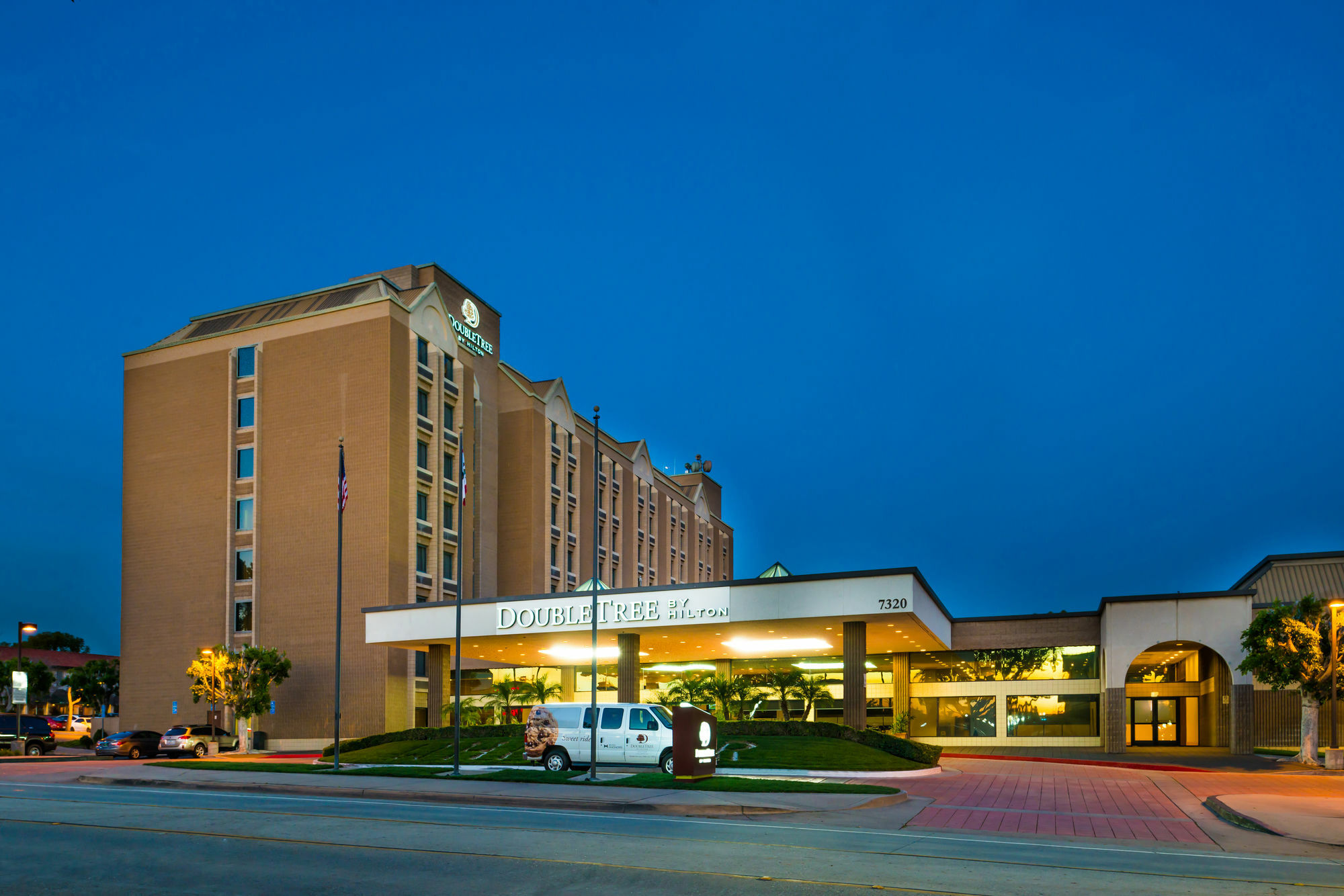 Hotel Doubletree By Hilton Whittier Esterno foto